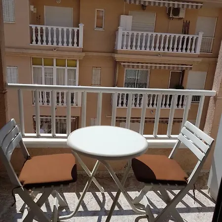 Apartments Torrevieja شقة تورّيفيِخا